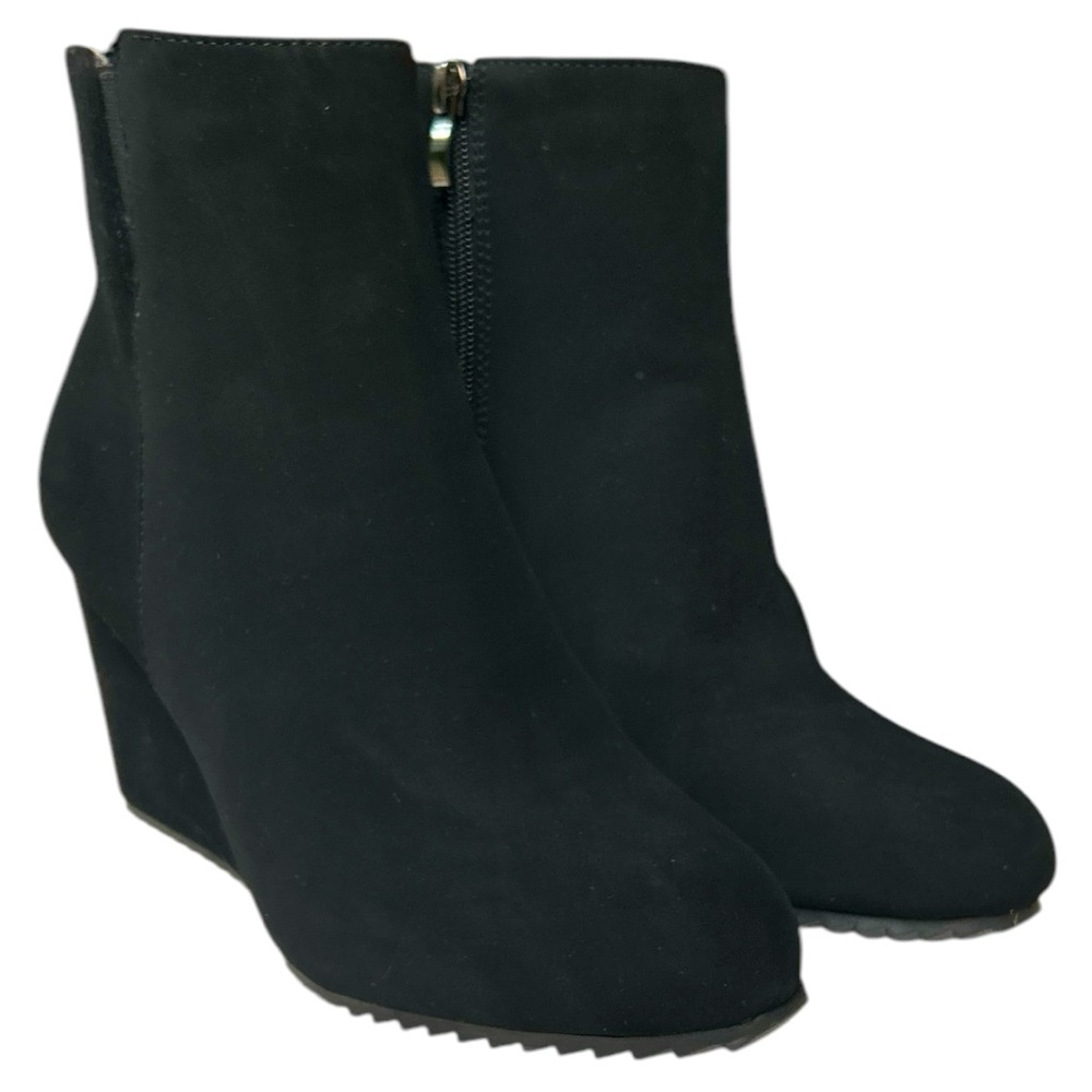 Naturalizer Soul Wedge Black Rivet Ankle Bootie Boot Zip Closure Size 5.5 M